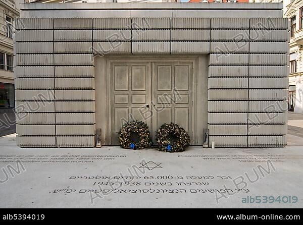 Judenplatz Holocaust Memorial, Nameless Library, for Austrian Jewish Victims of Shoah designed by Rachel Whiteread, Wien, Vienna, Austria, Europe.