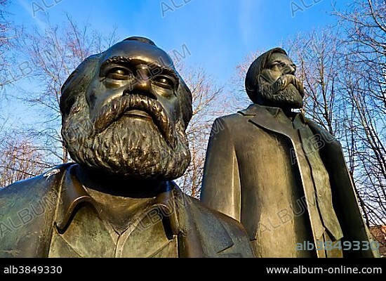 Bronze figures, monument of Karl Marx and Friedrich Engels, Marx-Engels-Forum, Berlin, Germany, Europe.
