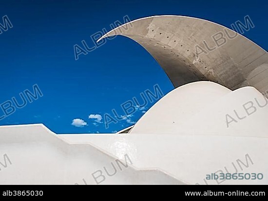 Auditorio de Tenerife Adán Martín, avant-garde congress hall, concert hall, concert hall, opera, architect Santiago Calatrava, Santa Cruz de Tenerife, Tenerife, Canary Islands, Spain, Europe.