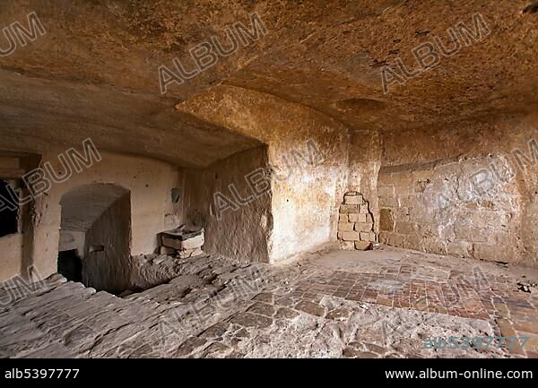 Inside an abandoned house in cave dwellings of Sassi di Matera in Sasso Barisano, Unesco World Heritage Site, Matera, Italy, Europe.