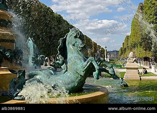 Carpeaux Fountain or Fontaine des Quatre-Parties-du-Monde, 6th Arrondissement, Avenue de l'Observatoire, Paris, France, Europe.