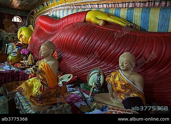 Reclining Buddha, Jetavanaramaya, stupa, Sacred City of Anuradhapura, North Central Province, Sri Lanka, Asia.