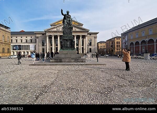 Max-Joseph-Platz square and the Bavarian State Opera, National Theatre Munich, Munich, Bavaria, Germany, Europe.