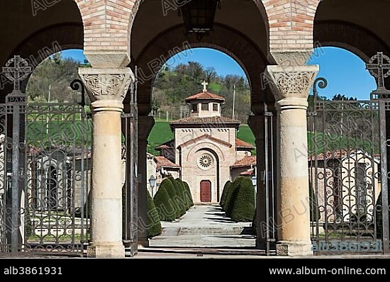 Cemetery with the Cripta Mussolini, family tomb, birthplace of Mussolini, Predappio, Emilia-Romagna, Italy, Europe.