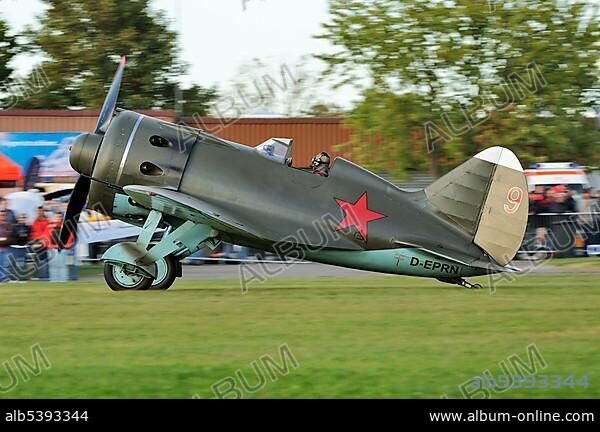 Soviet fighter aircraft Polikarpov I-16 Rata, Europe's largest meeting of vintage planes at Hahnweide, Kirchheim-Teck, Baden-Wuerttemberg, Germany, Europe.