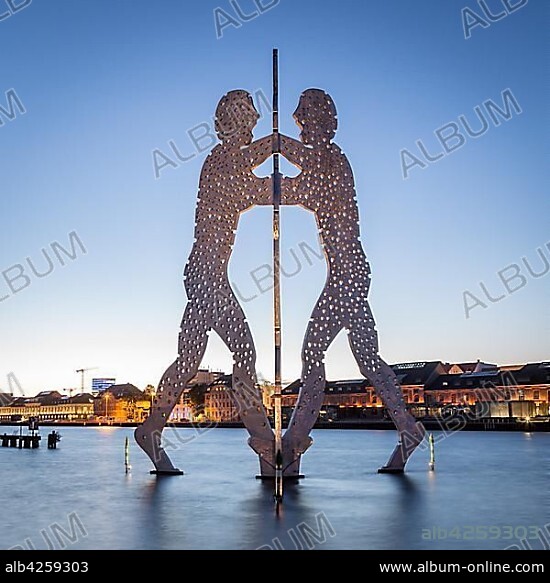 Sculpture Molecule Man by the artist Jonathan Borofsky, Spree, Friedrichshain, Berlin, Germany, Europe.