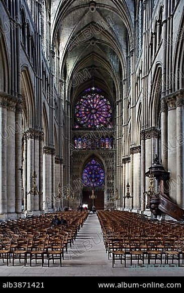 Cathedral of Notre Dame, Reims, nave, Via Francigena, department of Marne, Champagne-Ardenne region, France, Europe.