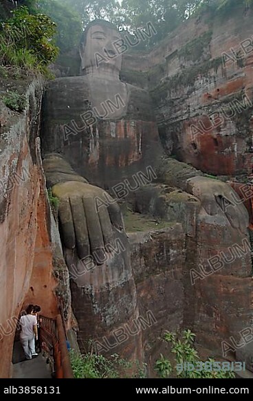 The Leshan Giant Buddha, which at 71 m or 233 ft is the largest stone Buddha in the world, Leshan, Sichuan Province, China, Asia.