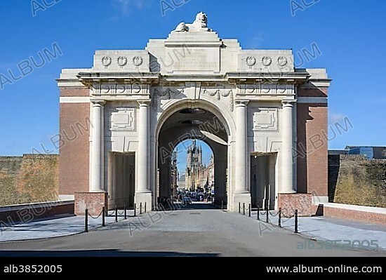 Menin Gate, Triumphal Arch, British war memorial from the First World War, Ypres, West Flanders, Belgium, Europe.