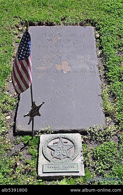 Grave of Robert Fulton, 1765-1815, well-known personality from the history of the establishment of the USA, Trinity Church Cemetery, Manhattan, New York City, USA, North America.
