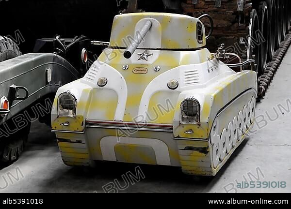 Tank, Schwaebisches Bauern- und Technikmuseum Swabian Peasant and Technology Museum, Seifertshofen, Baden-Wuerttemberg, Germany, Europe.