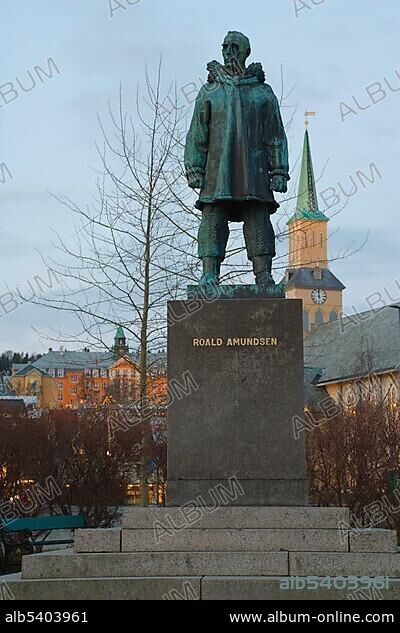 Roald Amundsen sculpture, Tromso Protestant Cathedral, Tromso domkirke, polar night, winter, Tromso, Troms, Norway, Europe.