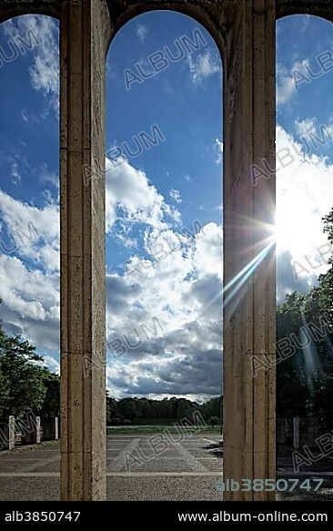 Arkadenhalle, a 1930 inaugurated memorial to 9855 fallen soldiers from Nuremberg during World War I, today a Hall of Honour for victims of the First and Second World Wars and the National Socialist tyranny of 1933, Nürnberg, Luitpoldhain, Bavaria, Germany, Europe.