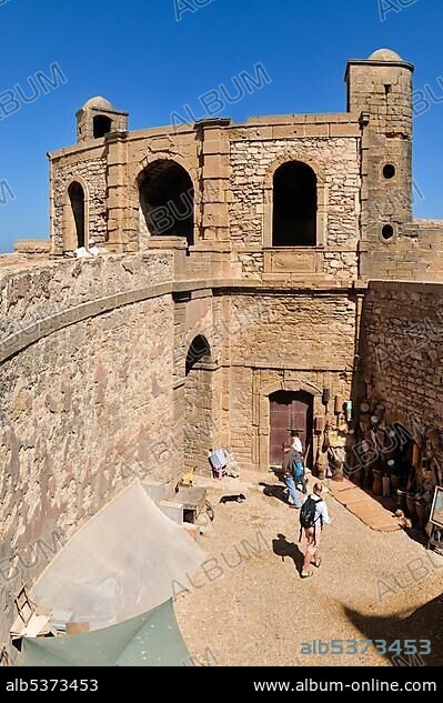 Sqala de la Kasbah, seawall of the old town of Essaouira, Unesco World Heritage Site, Morocco, North Africa, Africa.