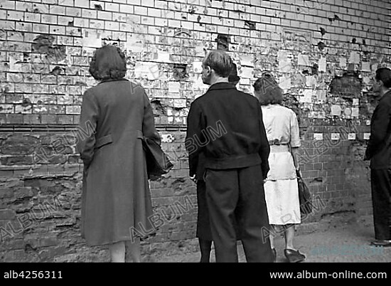 Search for missing persons, 1947/48 with the help of papers, Leipzig, Saxony, GDR, Germany, Europe.