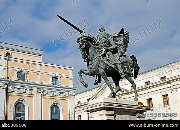 Equestrian statue of El Cid, a knight and national hero, Burgos, Castilla y Leon province, Spain, Europe.