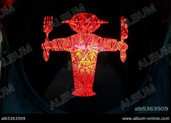Traffic light, red traffic light man with knife and fork, Restaurant Grenzlandgrill, Green Belt, Border Trail, Borderland Museum Eichsfeld, Teistungen, Eichsfeld County, Thuringia, Germany, Europe.