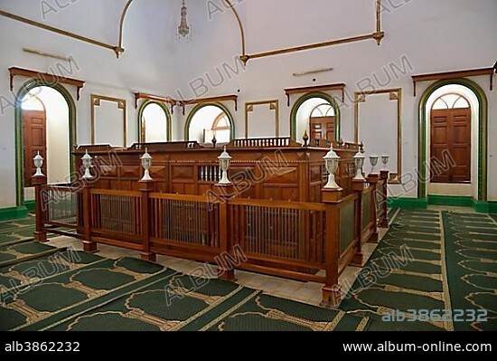 Grave of Mahdi Muhammad Ahmad, 1844-1885, leader of the Mahdi uprising and central figure in the history of Sudan, Omdurman, Khartoum, Sudan, Africa.