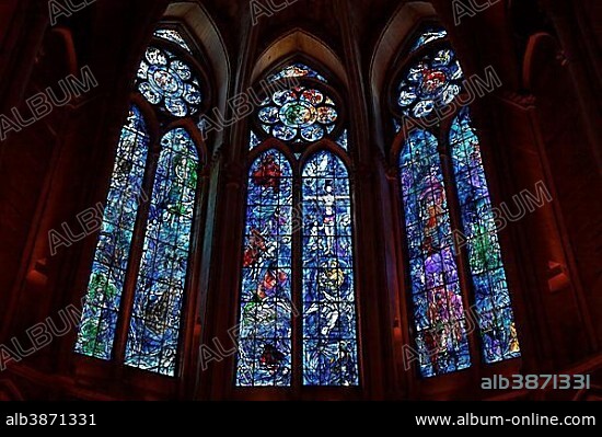 Cathedral of Notre Dame, Reims, stained-glass windows by Chagall, Via Francigena, department of Marne, Champagne-Ardenne region, France, Europe.
