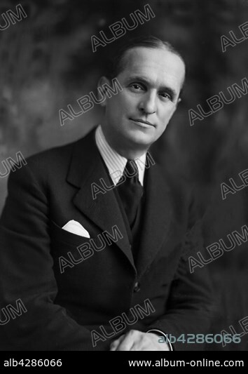 Colonel François de La Rocque (1885-1946). Leader of the Croix de Feu in 1932, founder of PSF ( french Socialist Party) in 1936.. c.1936. Taponier Photo. Photo12.com - Coll. Taponier.
