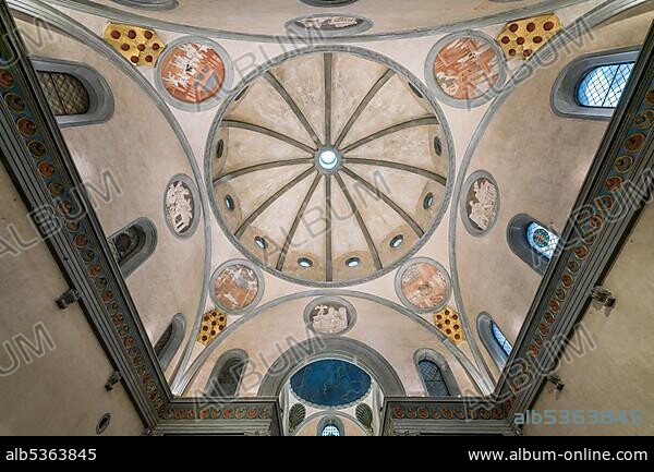 Room and dome of the Sagrestia Vecchia, Old Sacristy, architect Filippo Brunelleschi, Renaissance, Basilica di San Lorenzo, Florence, Tuscany, Italy, Europe.