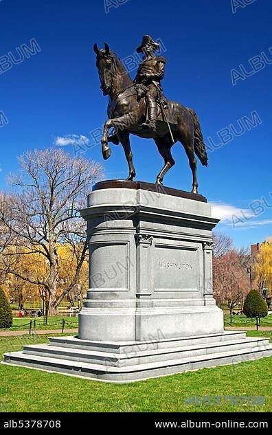 George Washington equestrian statue in the municipal park of Boston, Massachusetts, USA, North America.