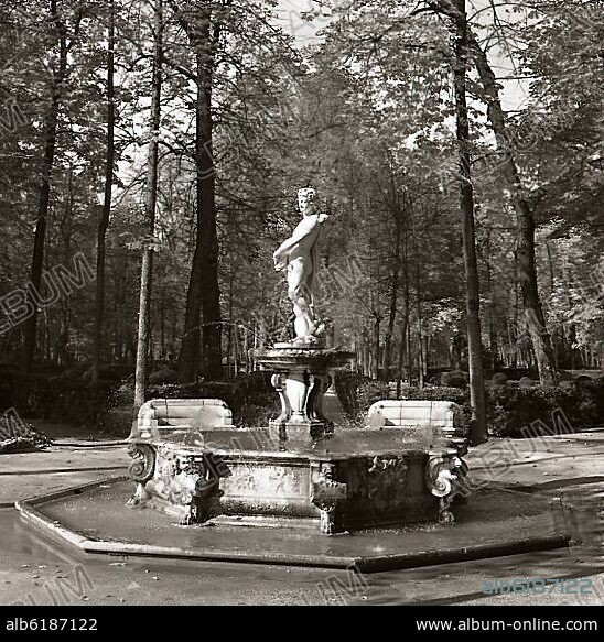 MIGUEL ANGEL NACCHERINO (1535-1622). FUENTE DE APOLO - SIGLO XVII - FOTOGRAFIA EN BLANCO Y NEGRO - AÑOS 60.