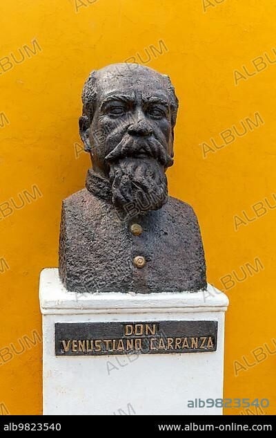 Large bust statue sculpture of President José Venustiano Carranza de la Garza (1859-1920); Parque de los Heroes; Vallodolid; Yucatan; Mexico; Central America.