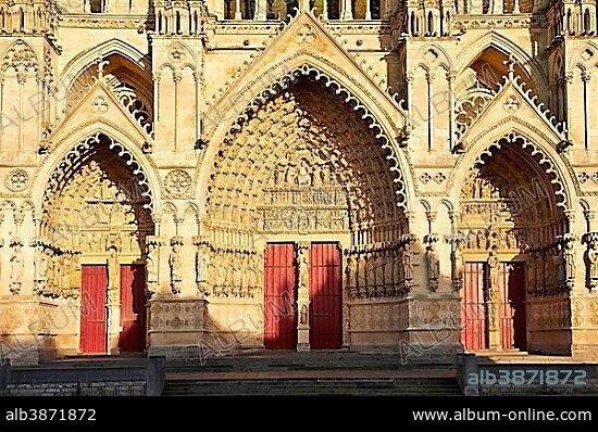 Tympanum of the central west portal of the Gothic Amiens Cathedral, Notre Dame d'Amiens, UNESCO World Heritage Site, Amiens, France, Europe.