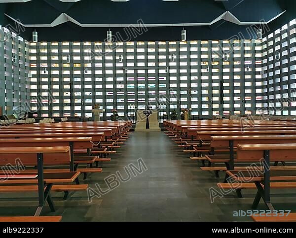 Interior, St. Mary's Assumption, also St. Mary's, Roman Catholic church building, St. Horten, church was nominated for the Ugliest Church in the World competition in October 2020. Built according to plans by the architect Erwin Schiffer from Cologne and consecrated in 1966, bsh, Ahaus, Münsterland, Regierungsbezirk Münster, Landkreis Borken, North Rhine-Westphalia, Germany, Europe.