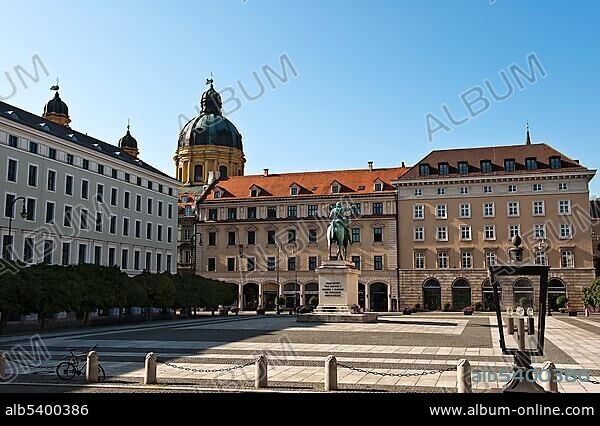 Wittelsbacherplatz square, equestrian statue of Maximilian I, Elector of Bavaria, Theatine Church at the back, Munich, Bavaria, Germany, Europe.