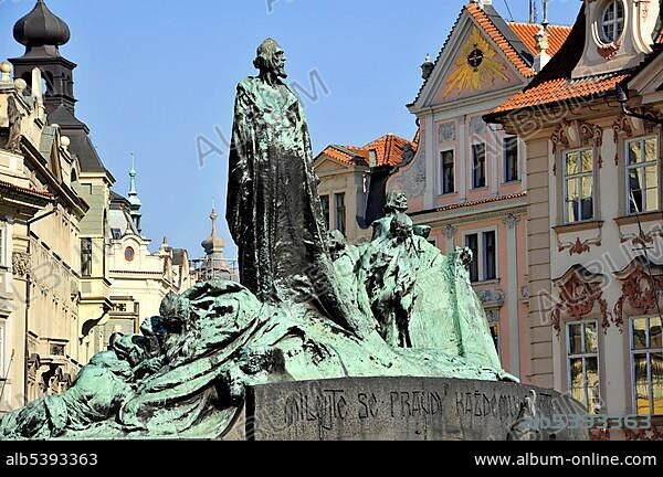 Art nouveau style Jan Hus Memorial by Ladislav Saloun, Old Town Square, historic district, Prague, Bohemia, Czech Republic, Europe.