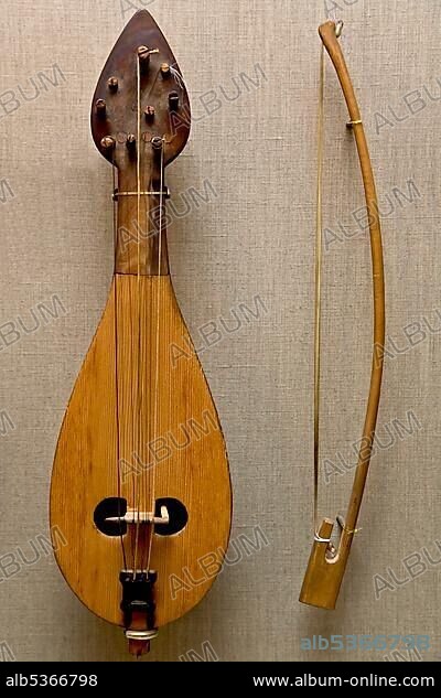 Gadulka, instrument from Bulgaria.