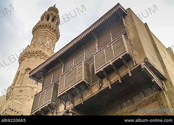 Hanging wooden balcony, Old City, Cairo, Egypt, Africa.