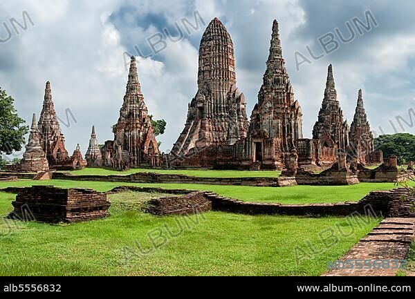 Wat Chaiwatthanaram temple, Ayutthaya, Thailand, Asia.