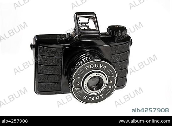 DDR cult camera, Pouva Start, roll film camera 6x6.