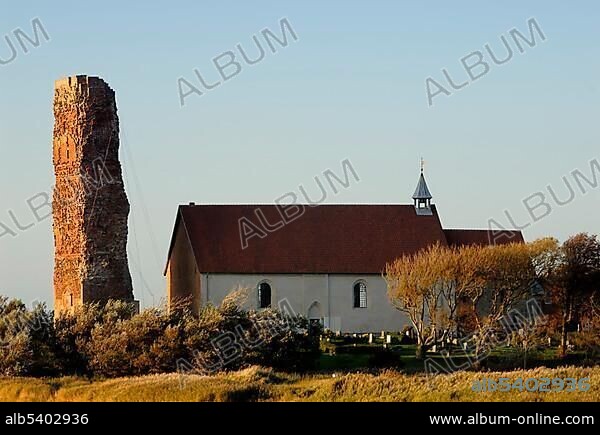 Old Church of St. Salvator with the tower ruins, the most important landmark on Pellworm, North Frisian Islands, North Friesland District, Schleswig-Holstein, Germany, Europe.