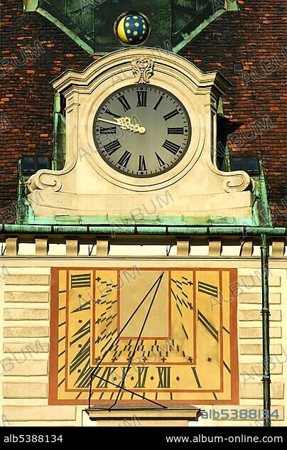 Sun dial, astronomical clock, Amalienburg, Hofburg, Vienna, Austria, Europe.