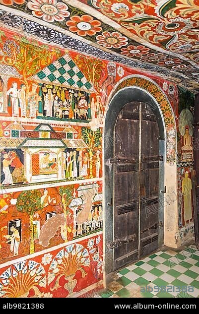 Old murals and sculptures inside the caves of the Buddhist temple and monastery Mulkirigala Raja Maha Vihara. The complex exist since 1500 years and is the most important cultural-historical temples of the region.