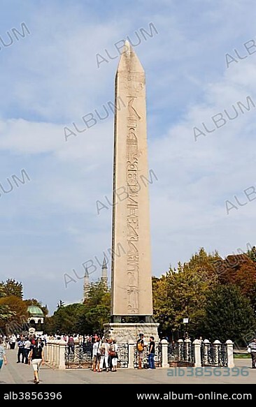 Egyptian Obelisk by Thutmosis' III., Hippodrome or At Meydani square, Istanbul, European side, Istanbul Province, Turkey, European side, Europe.