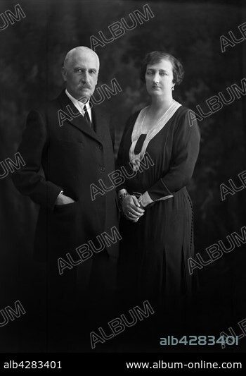 Prince Sixtus of Bourbon-Parma (1886-1934) and princess Hedwige of Bourbon-Parma(1896-1986), born Rochefoucauld. c.1933. Boissonnas and Taponier Photo. Photo12.com - Coll. Taponier.