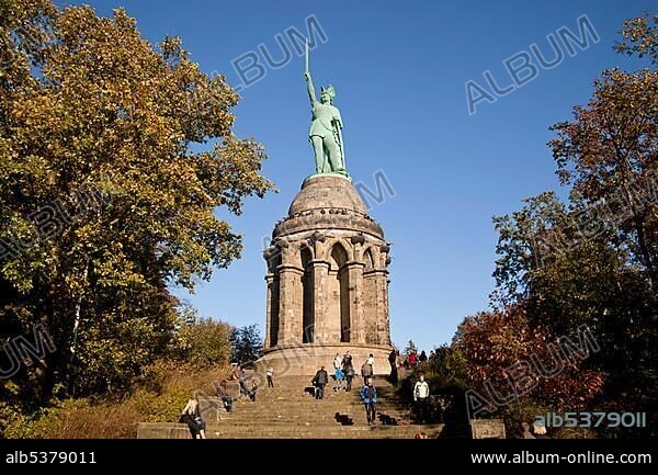 Hermannsdenkmal monument, commemorating Arminius, chieftain of the Germanic Cherusci, near Detmold in the southern Teutoburg Forest, North Rhine-Westphalia, Germany, Europe.