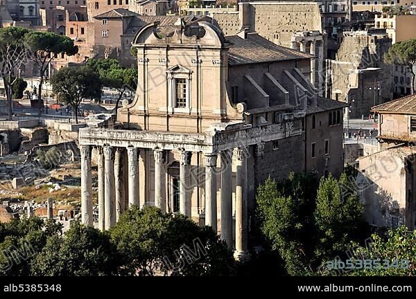 Temple of Antoninus and Faustina or Church of San Lorenzo in Miranda, Forum Romanum, Roman Forum, Rome, Lazio, Italy, EuropeEurope, Europe.