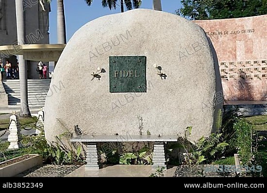 Gravesite, Fidel Castro 1926-2016, Cementerio Santa Ifigenia, Santiago de Cuba, Cuba, Central America.