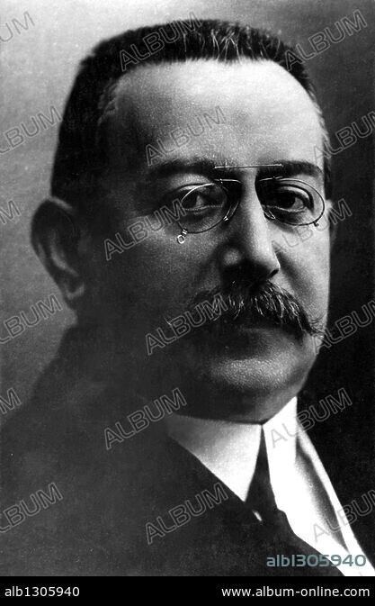 Enric Prat de la Riba i Sarrà (Castellterçol, 18701917). Político