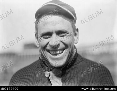 Helen Moeller's Instagram, Twitter & Facebook on IDCrawl