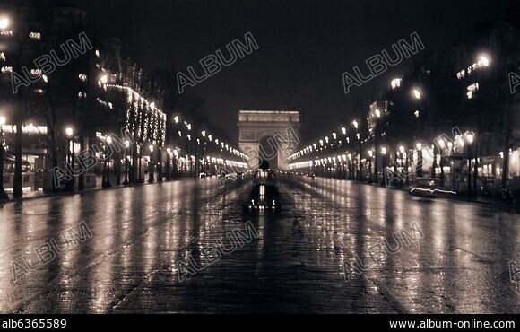 PARIS AT NIGHT - Stock Photos, Illustrations and Images - Album