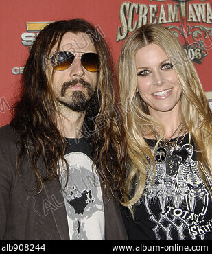 MOON, SHERI - Stock Photos, illustrations, video and images - Album, image size:309x370