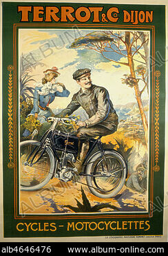 c. 1910 France carte postale photo homme sur motocyclette