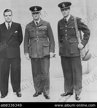 CHARLES W. SWEENEY - Fotografías, ilustraciones, vídeos e